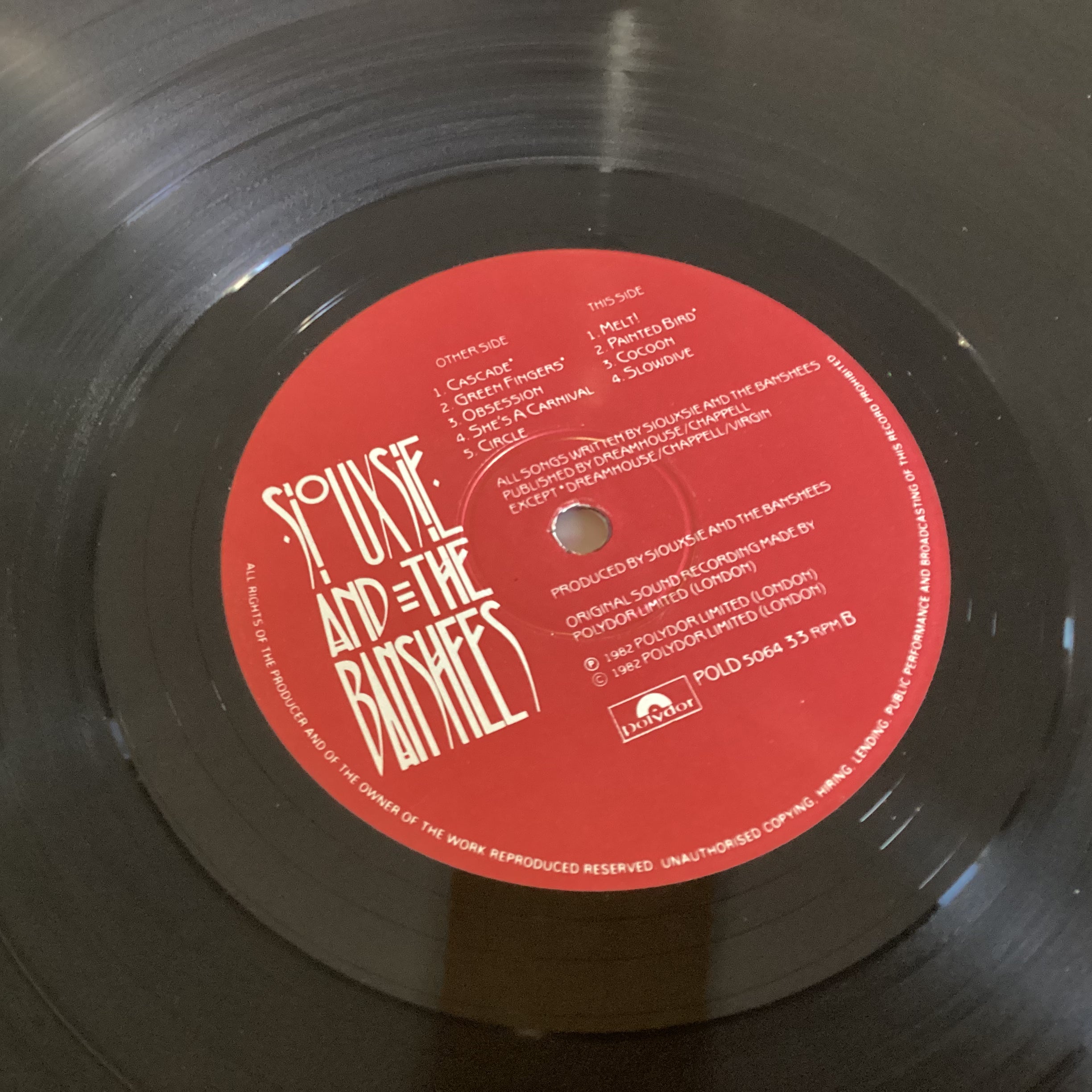 SIOUXSIE AND THE BANSHEES = KISS IN THE DREAMHOUSE (UK 1982) (USED)
