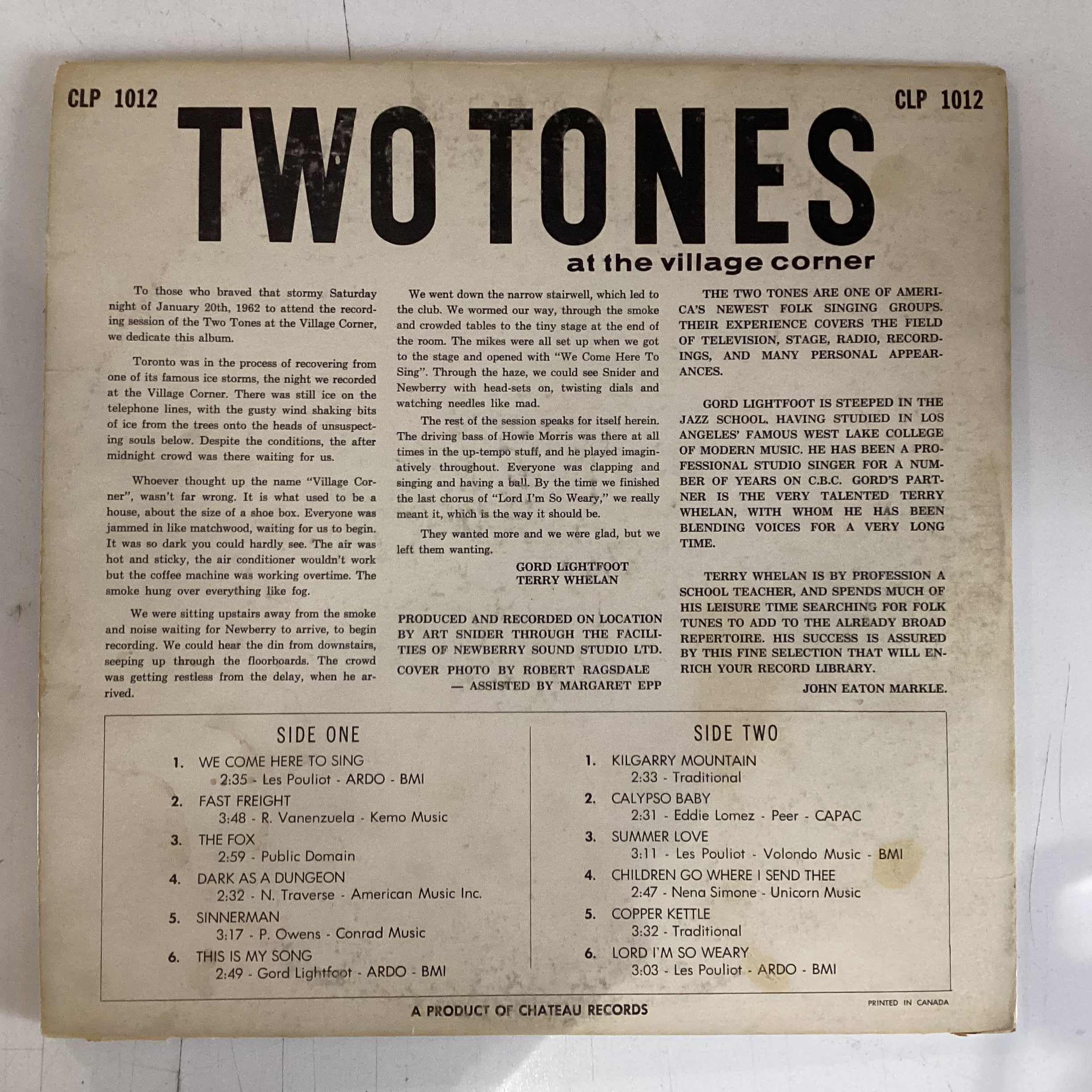 TWO TONES (LIGHTFOOT, GORDON) = AT THE VILLAGE CORNER [STEREO] (CDN 1962) (USED)