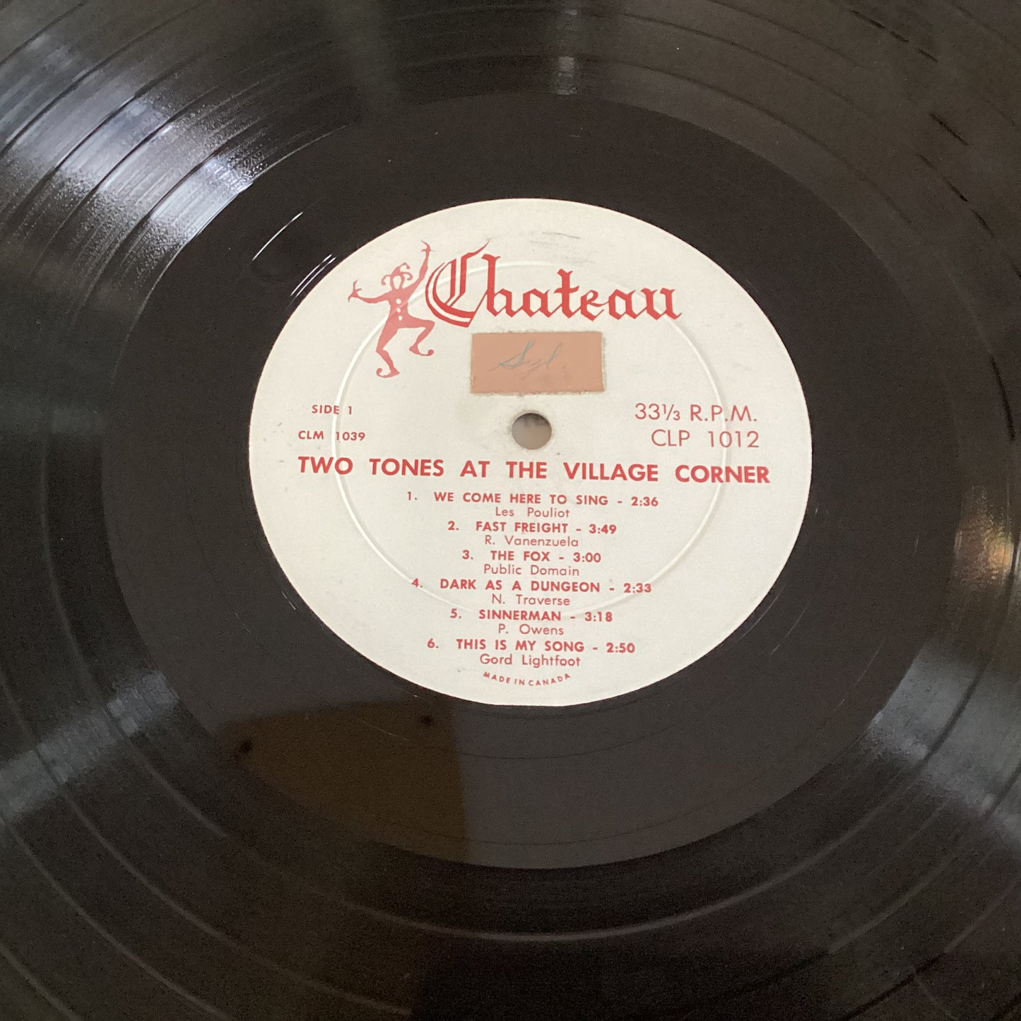 TWO TONES (LIGHTFOOT, GORDON) = AT THE VILLAGE CORNER [STEREO] (CDN 1962) (USED)