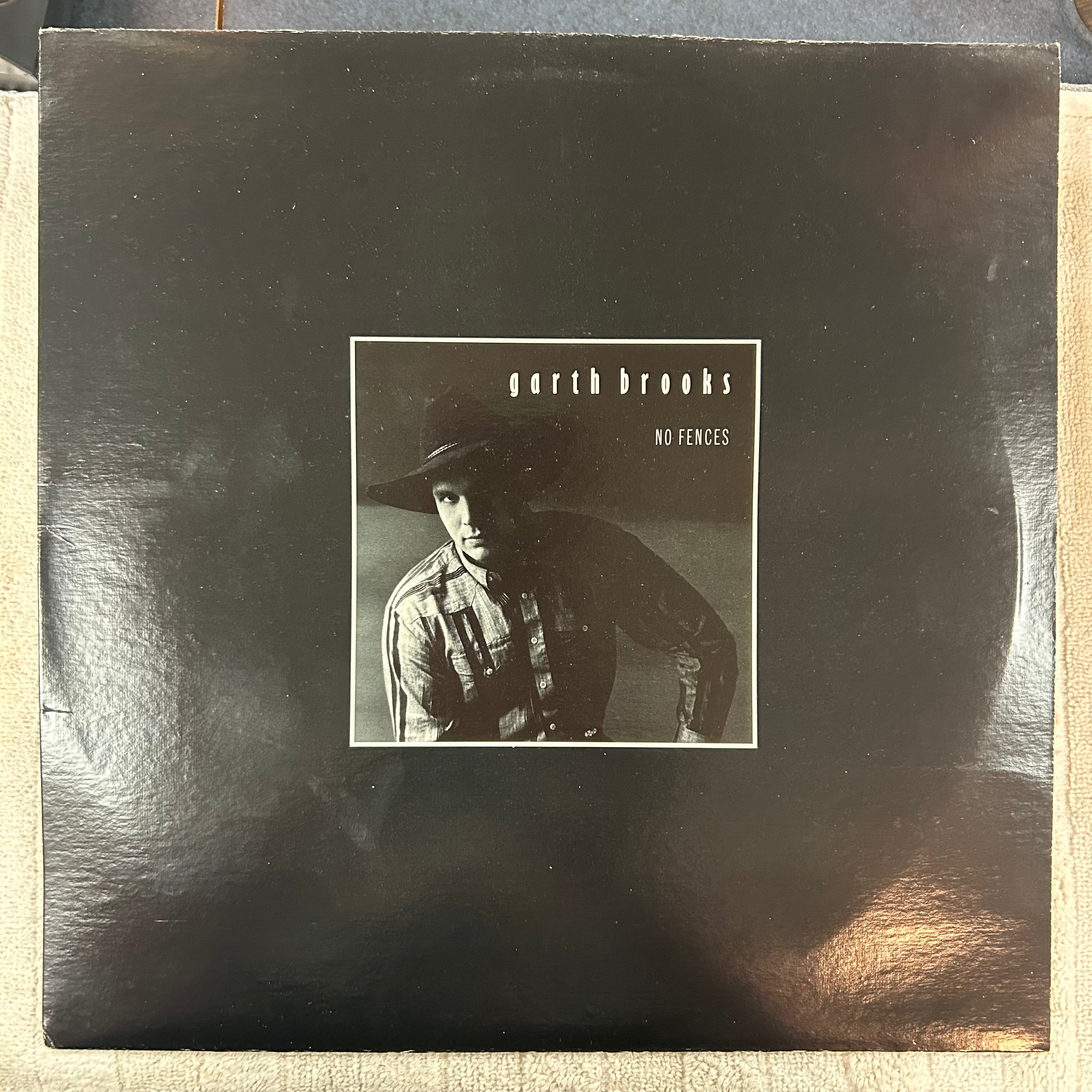 BROOKS, GARTH = NO FENCES (CDN 1990) (USED)