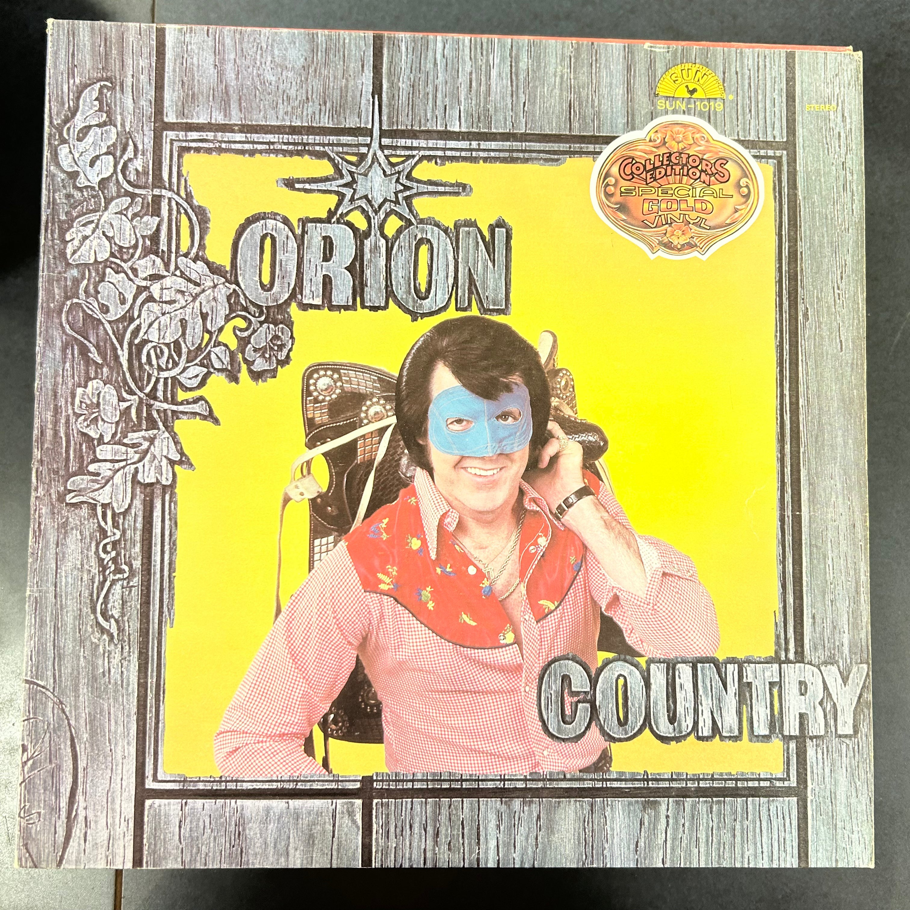 ORION = COUNTRY (US 1980/GOLD) (USED)