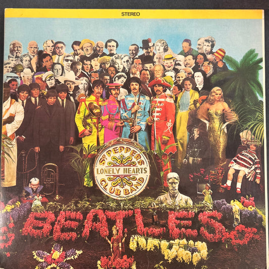 BEATLES = SGT. PEPPER’S LONELY HEARTS CLUB BAND (CDN MID-1970s REISSUE) (USED)